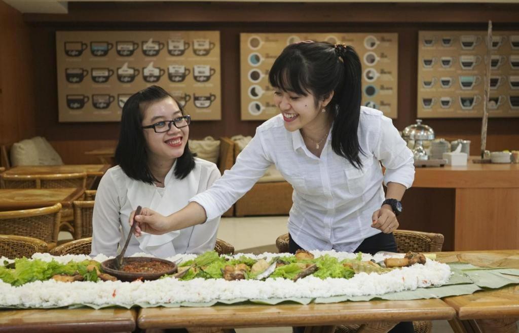 Hotel Asri Plaza Asia Tasikmalaya Εξωτερικό φωτογραφία