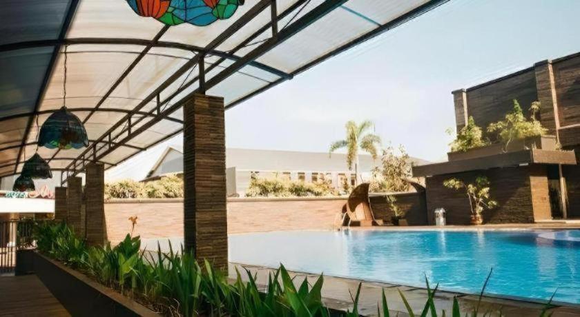 Hotel Asri Plaza Asia Tasikmalaya Εξωτερικό φωτογραφία
