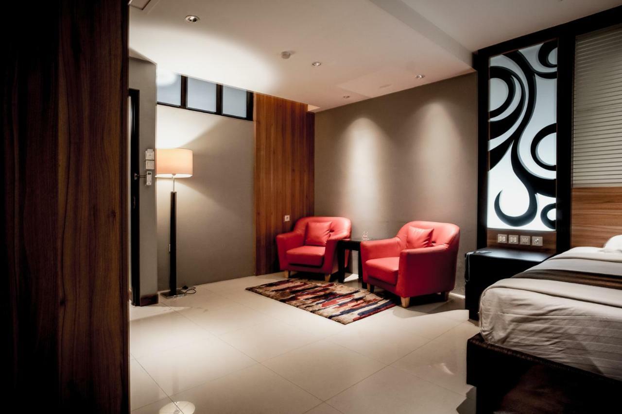 Hotel Asri Plaza Asia Tasikmalaya Εξωτερικό φωτογραφία