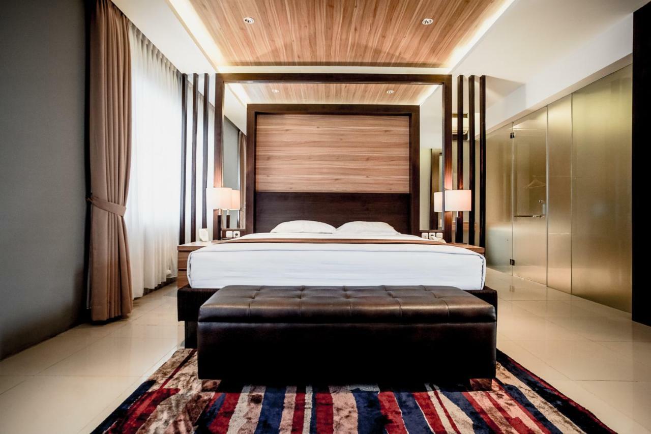 Hotel Asri Plaza Asia Tasikmalaya Εξωτερικό φωτογραφία